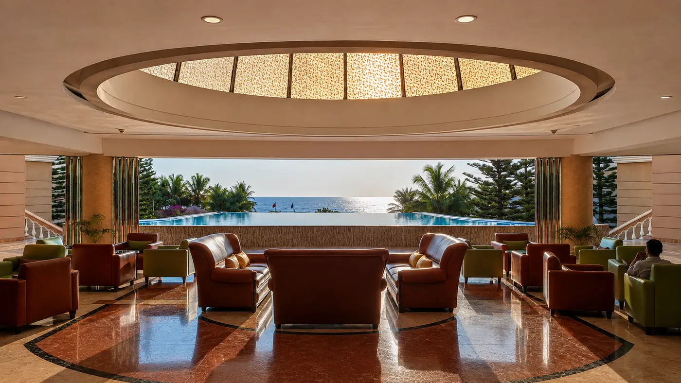 Sea Pearl lobby lounge opening towards the sea
