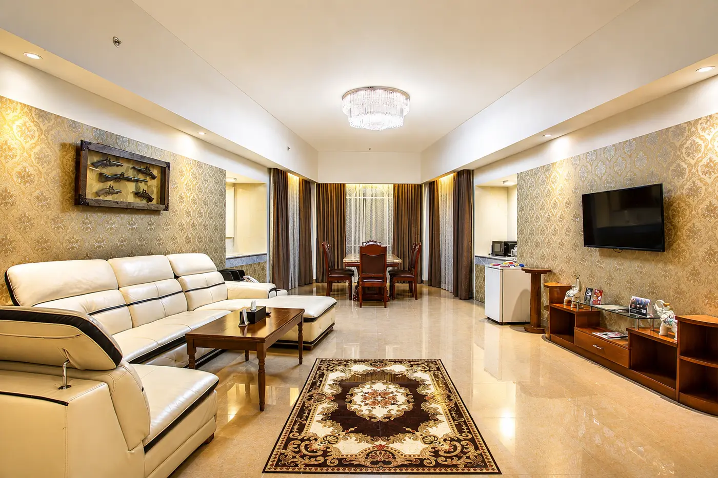 Presidential Suite — image 3